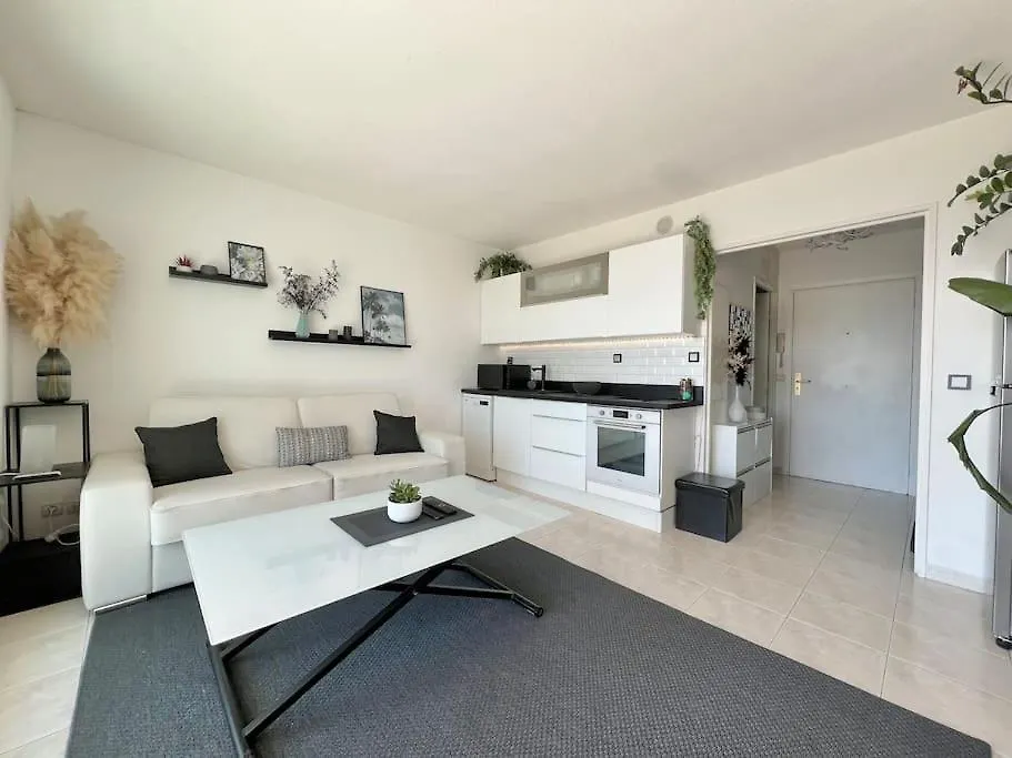Studio 3 Etoiles Vue Mer - Terrasse - Plage Vallauris